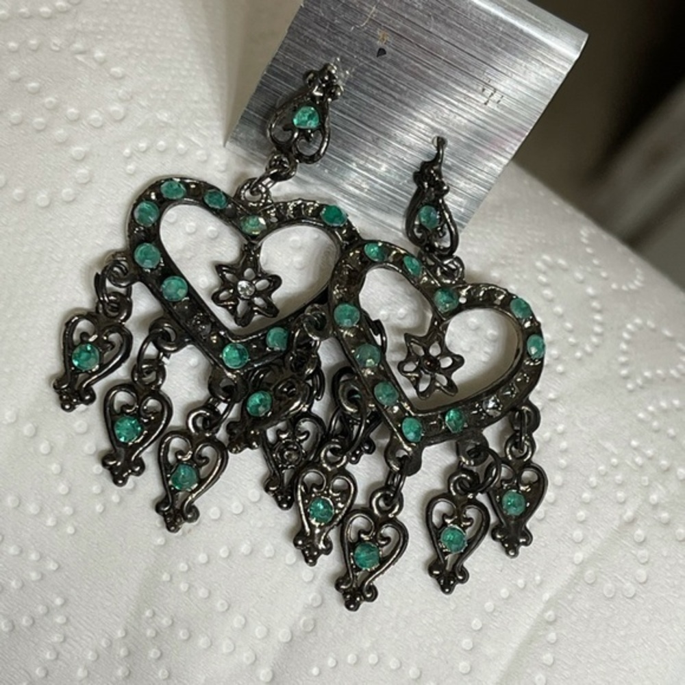 Beautiful heart shape ethenic earrings green stone